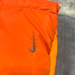 Nike juniors large 12-14 vest